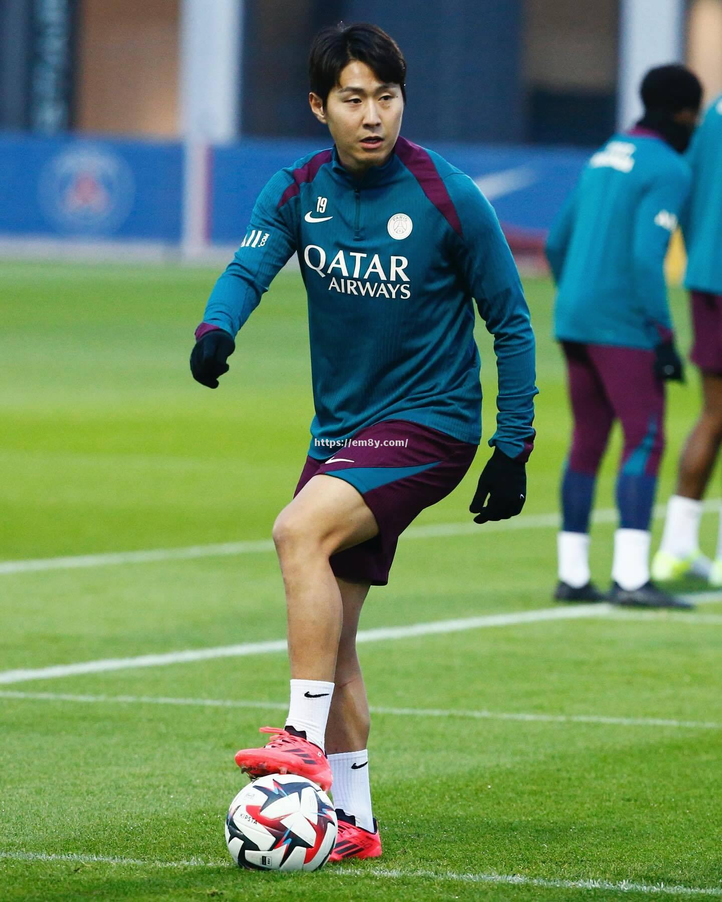 蔚山现状不容乐观:备战对抗巴黎圣日耳曼的比赛 蔚山现状不容乐观:备战对抗巴黎圣日耳曼的比赛