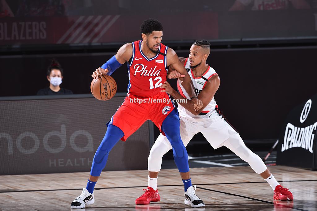 黄蜂取得关键胜利，击败魔术赢得比赛